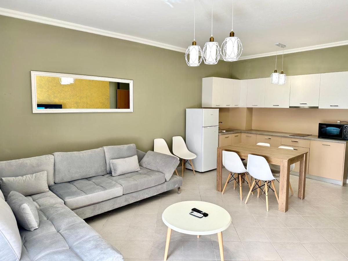 Family Suite Residence Vlorë Extérieur photo