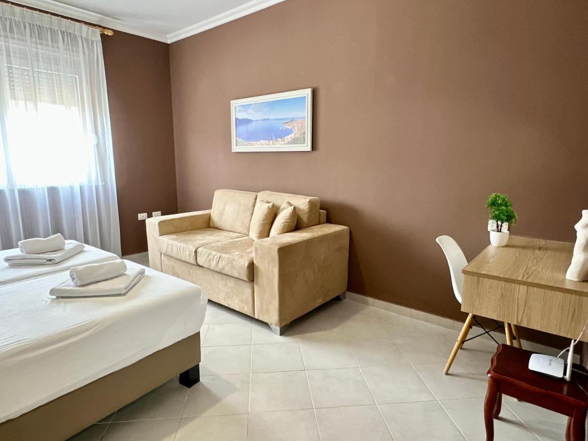 Family Suite Residence Vlorë Extérieur photo
