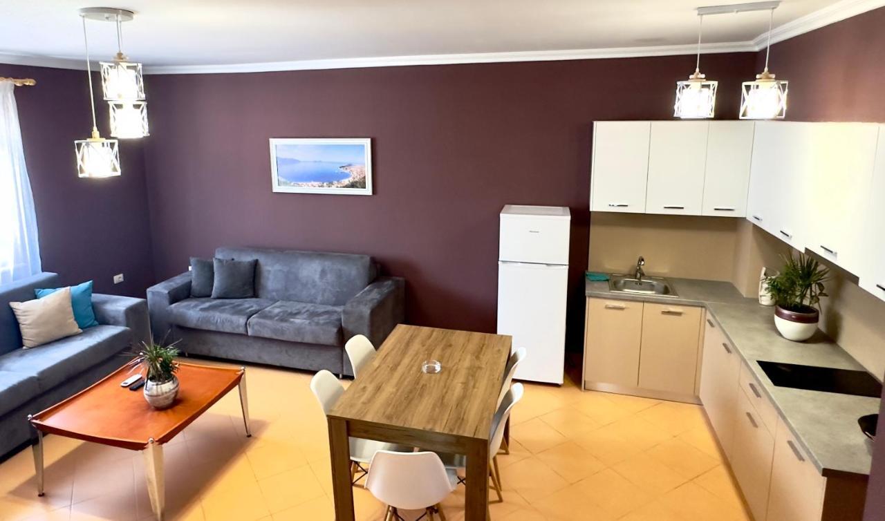 Family Suite Residence Vlorë Extérieur photo